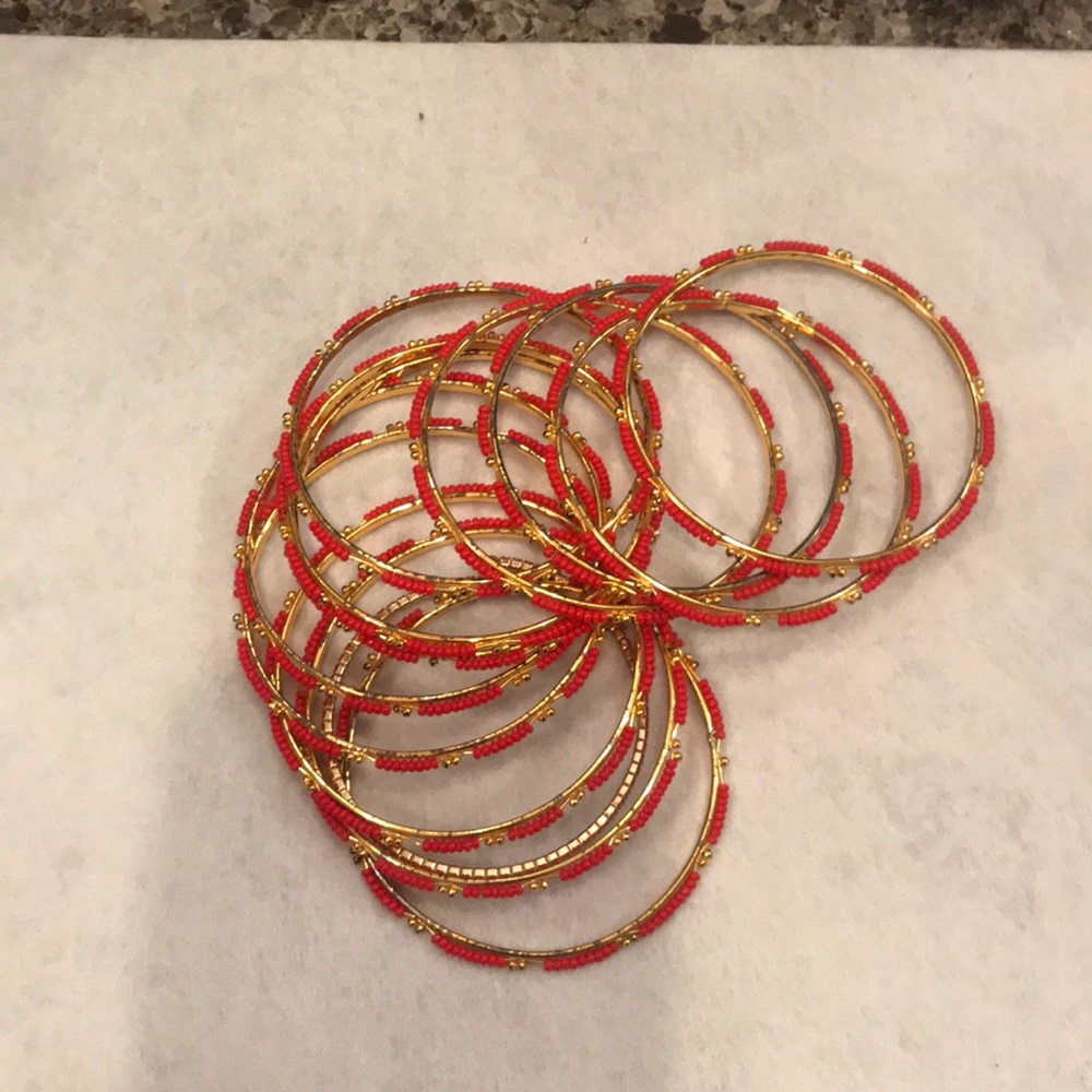 1 Set of bangles 12